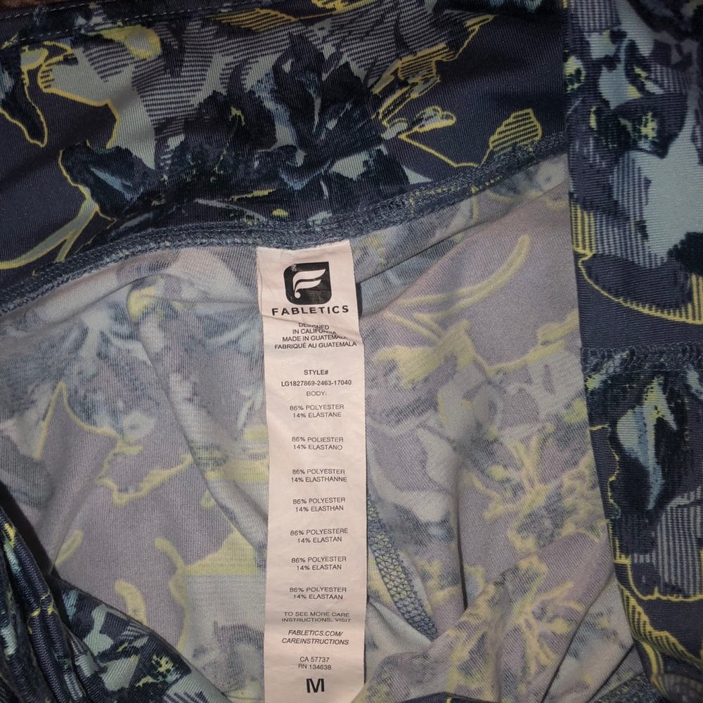 Fabletics - salar 7/8 leggings size medium - Picture 5 of 5